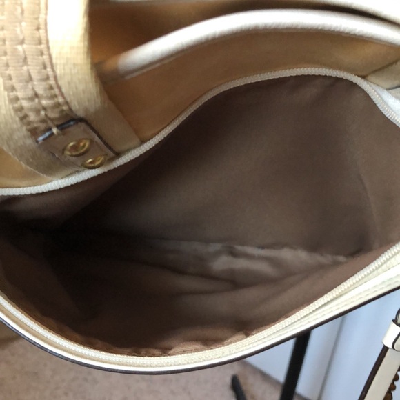 Coach Hampton Shoulder Purse Bag Fall Trend Tan Cream Brown Tag - Picture 4 of 13